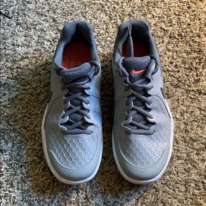 Nike zoom shoes, hardly worn